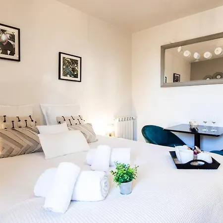 Bagatelle 3 Min Du Apartamento *